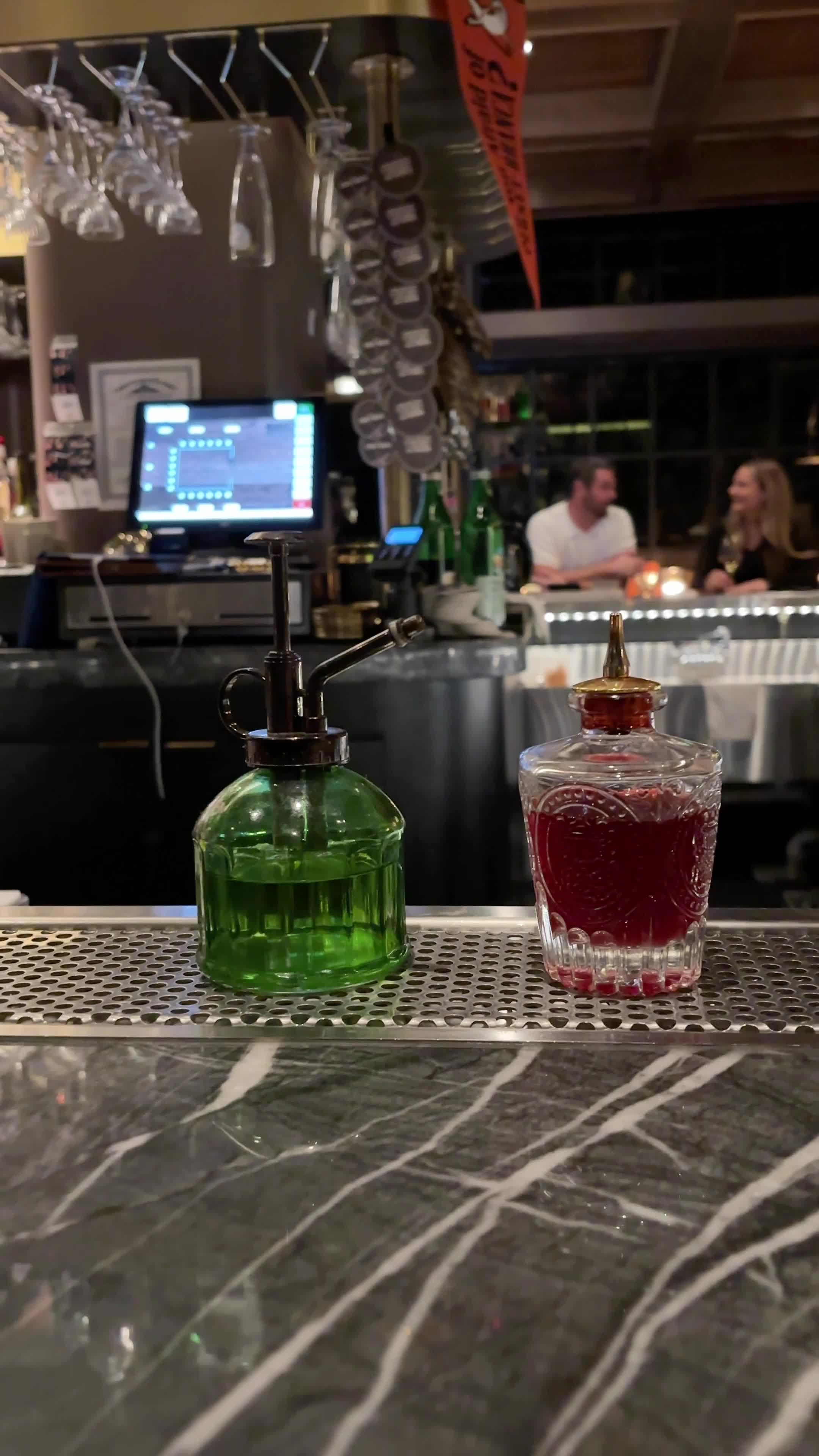 Knowledge Bar & Social Room