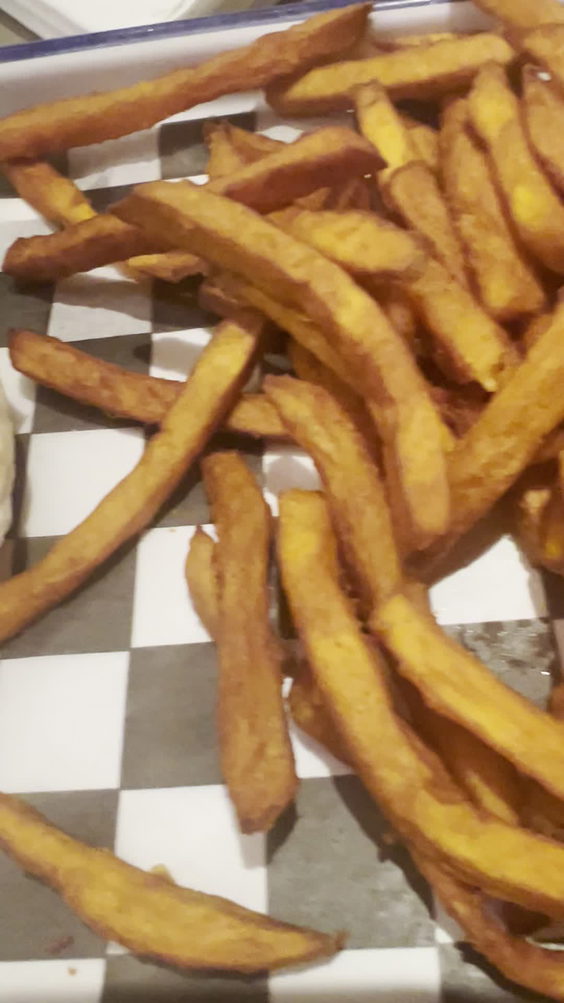 Hubcap Grill & Beer Yard