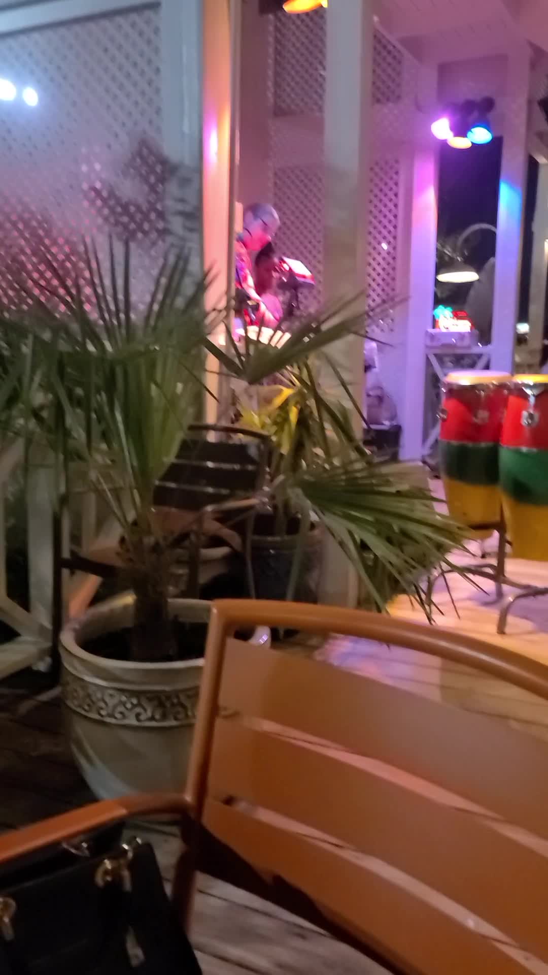 Bahama Breeze