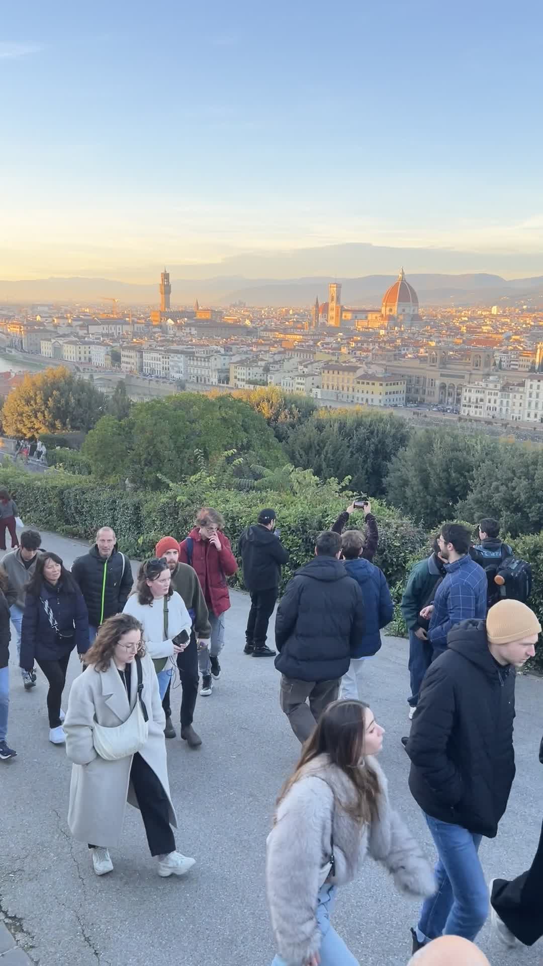 Video review of Piazzale Michelangelo