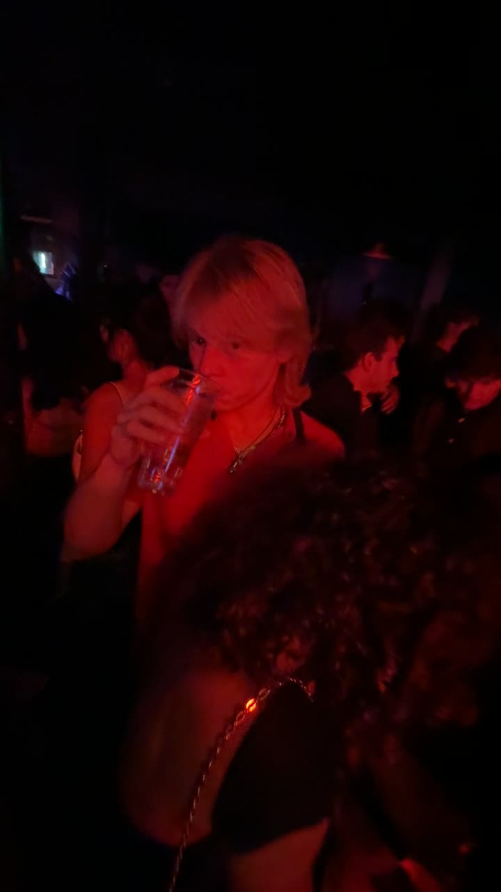 Video review of Dark Horse Tavern