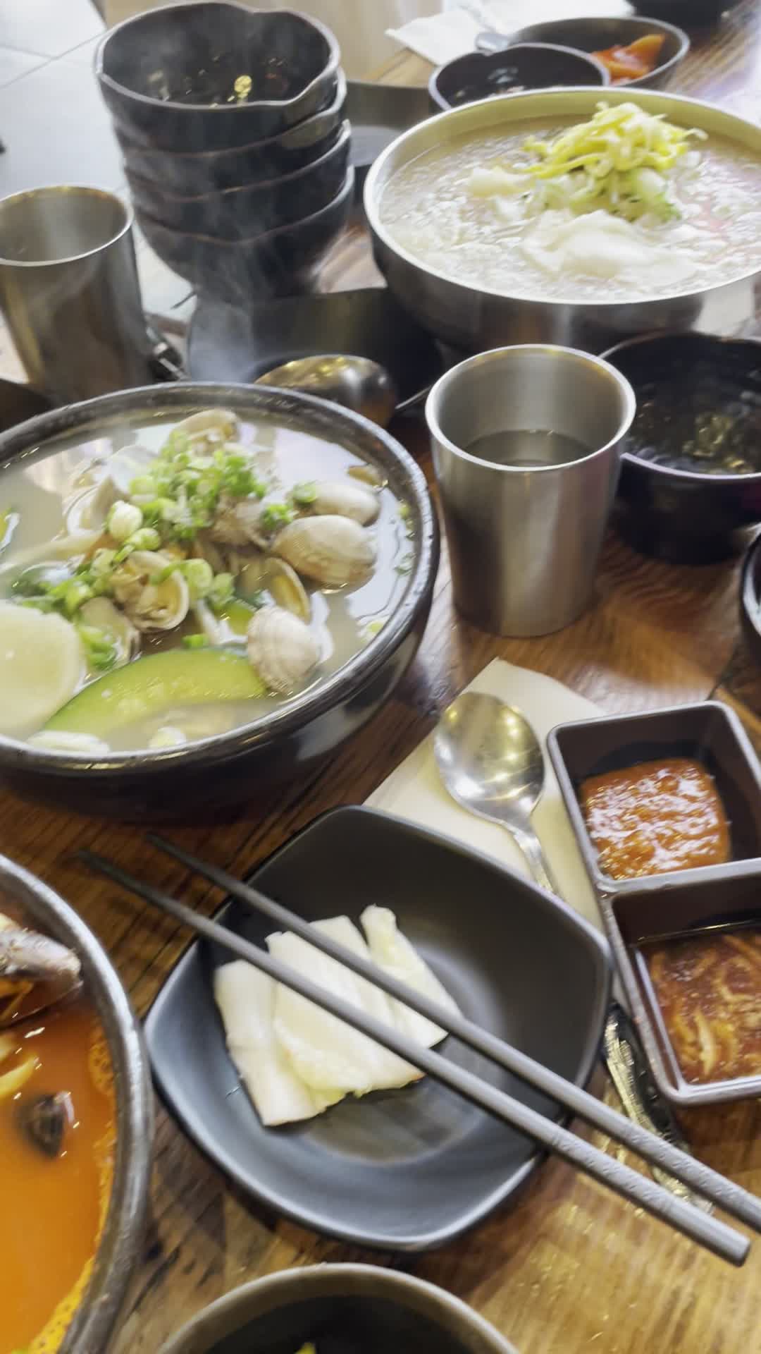 Hangari Bajirak Kalguksoo