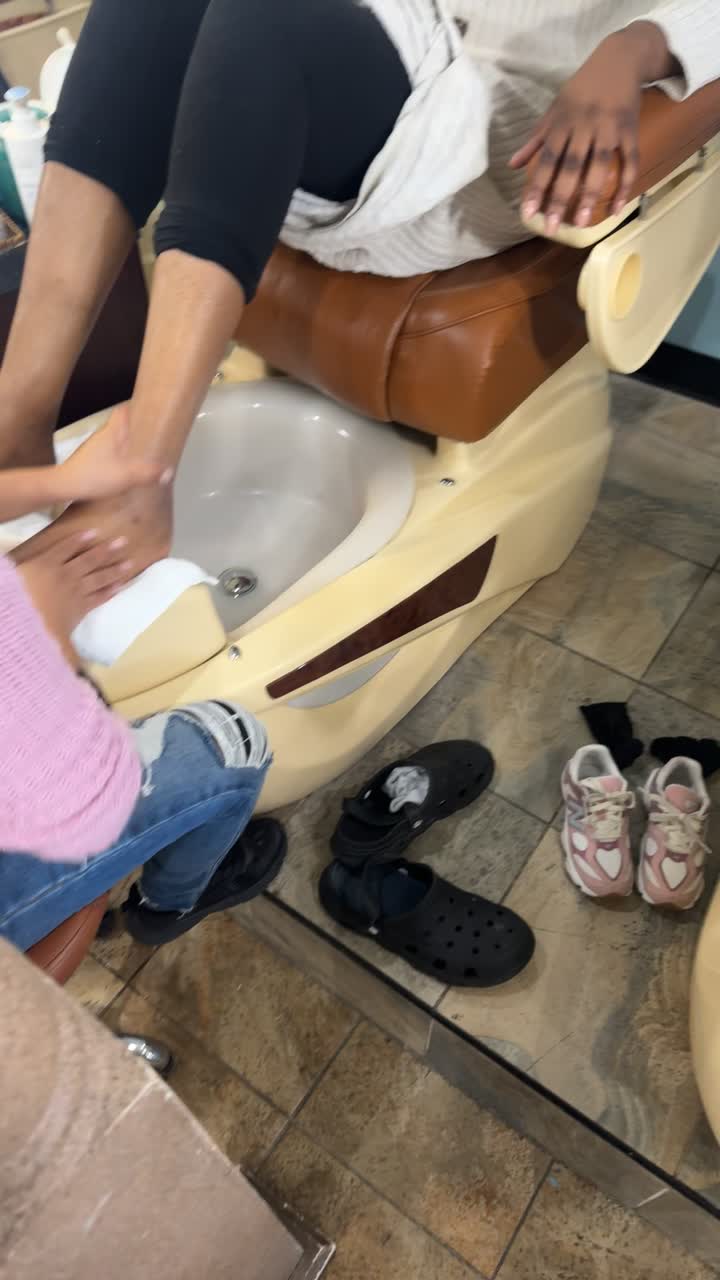 Paris Nails