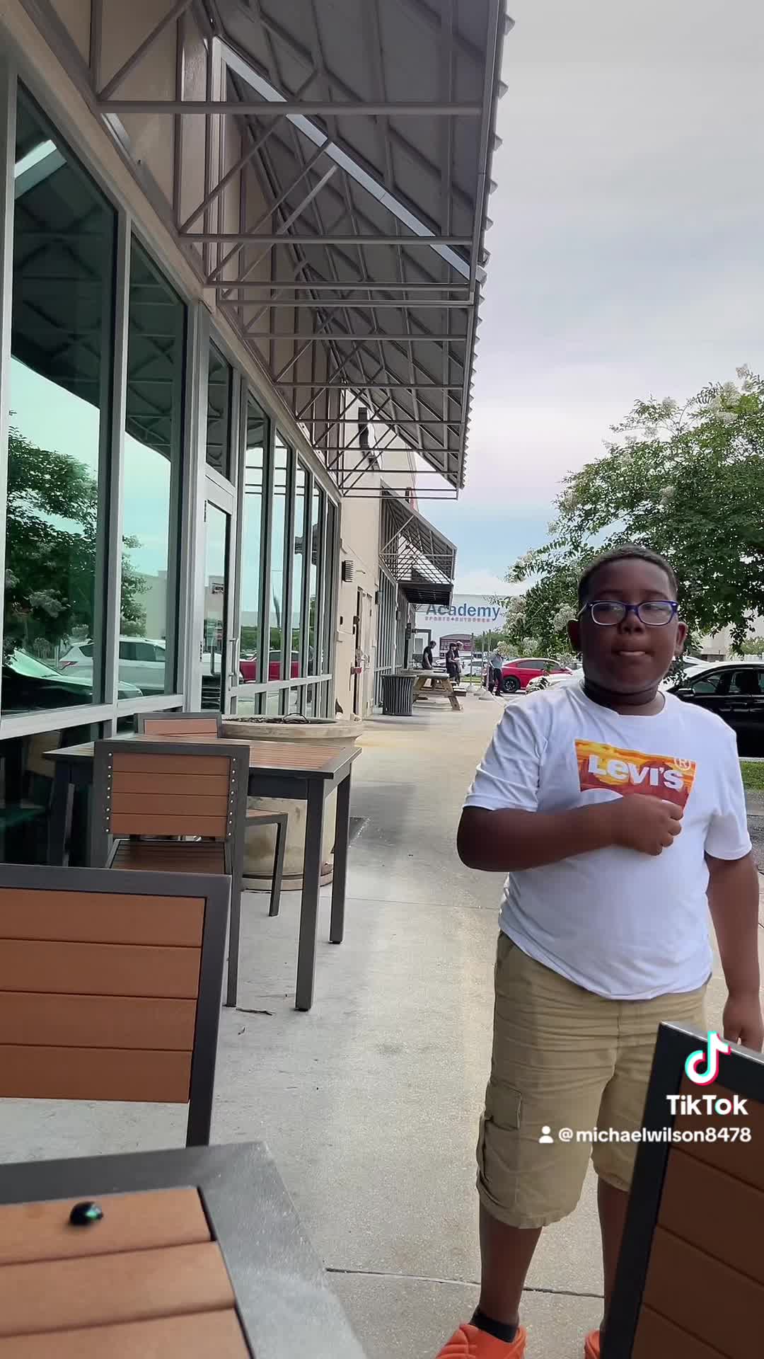 Video review of Moe's Southwest Grill