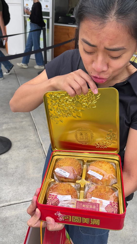 Pineapple King Bakery