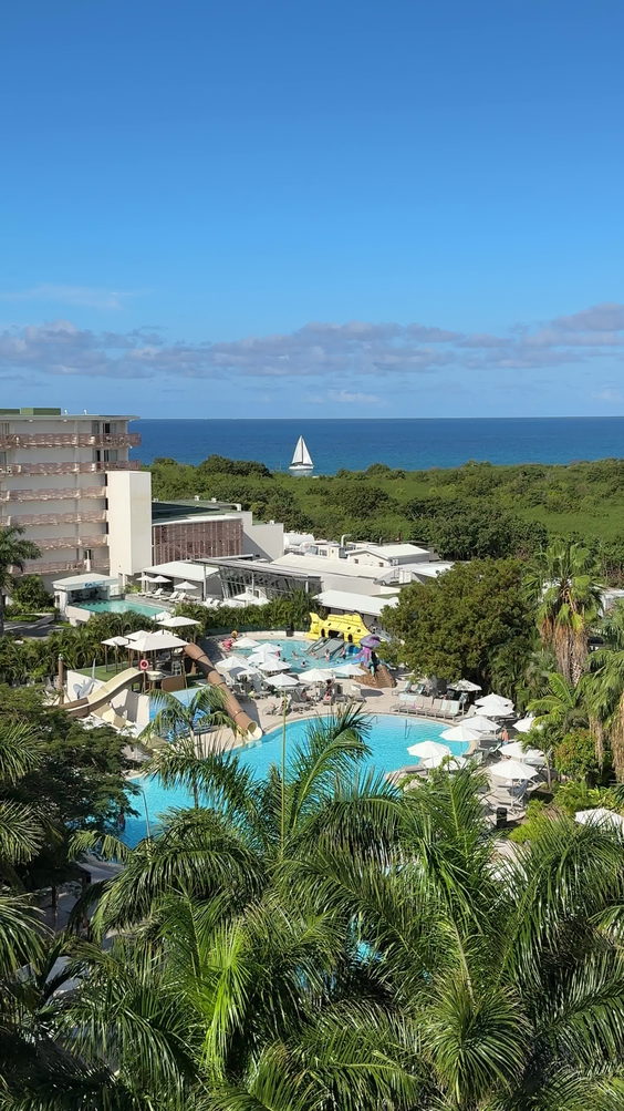 Sonesta Maho Beach Resort, Casino & Spa