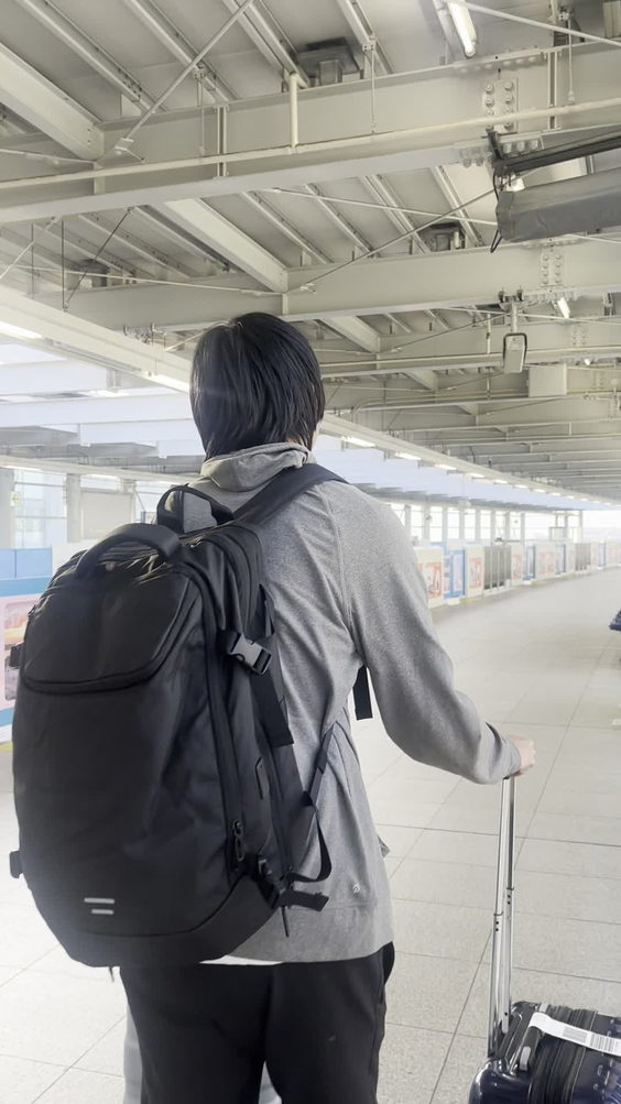 羽田空港第3ターミナル駅 (Haneda Airport Terminal 3 Sta.) (MO08)