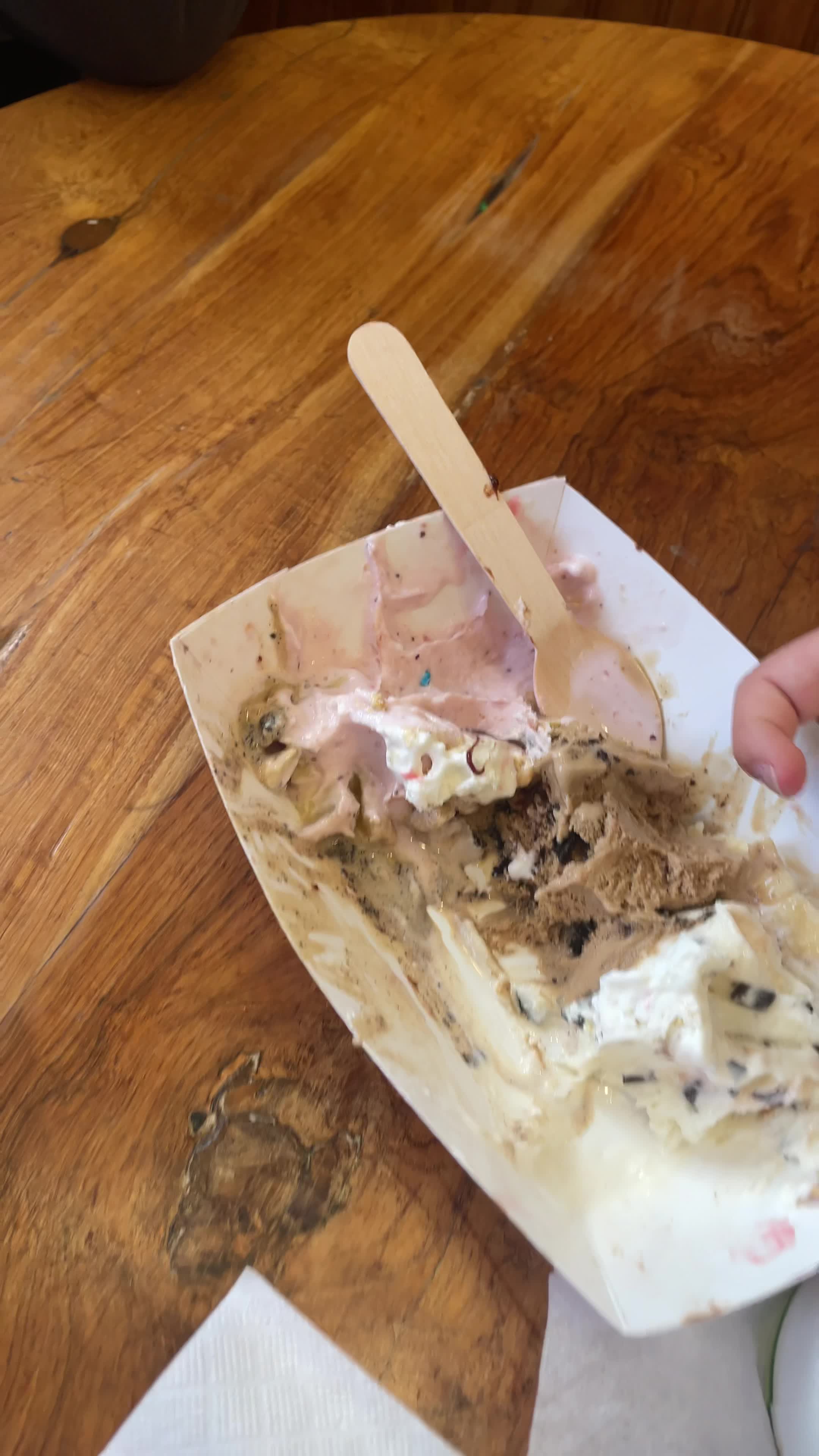 Video review of Golden Sweets