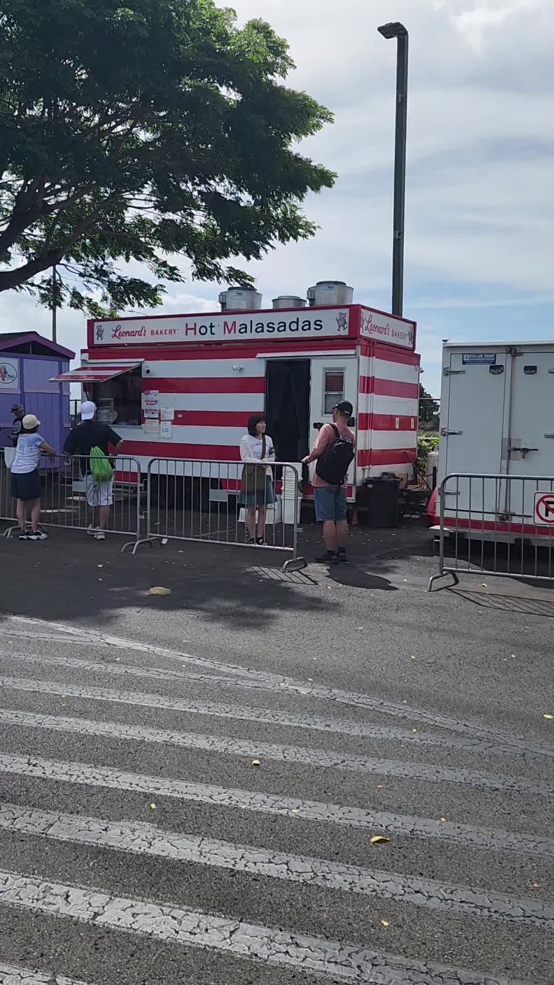 Leonard's Malasadas Mobile