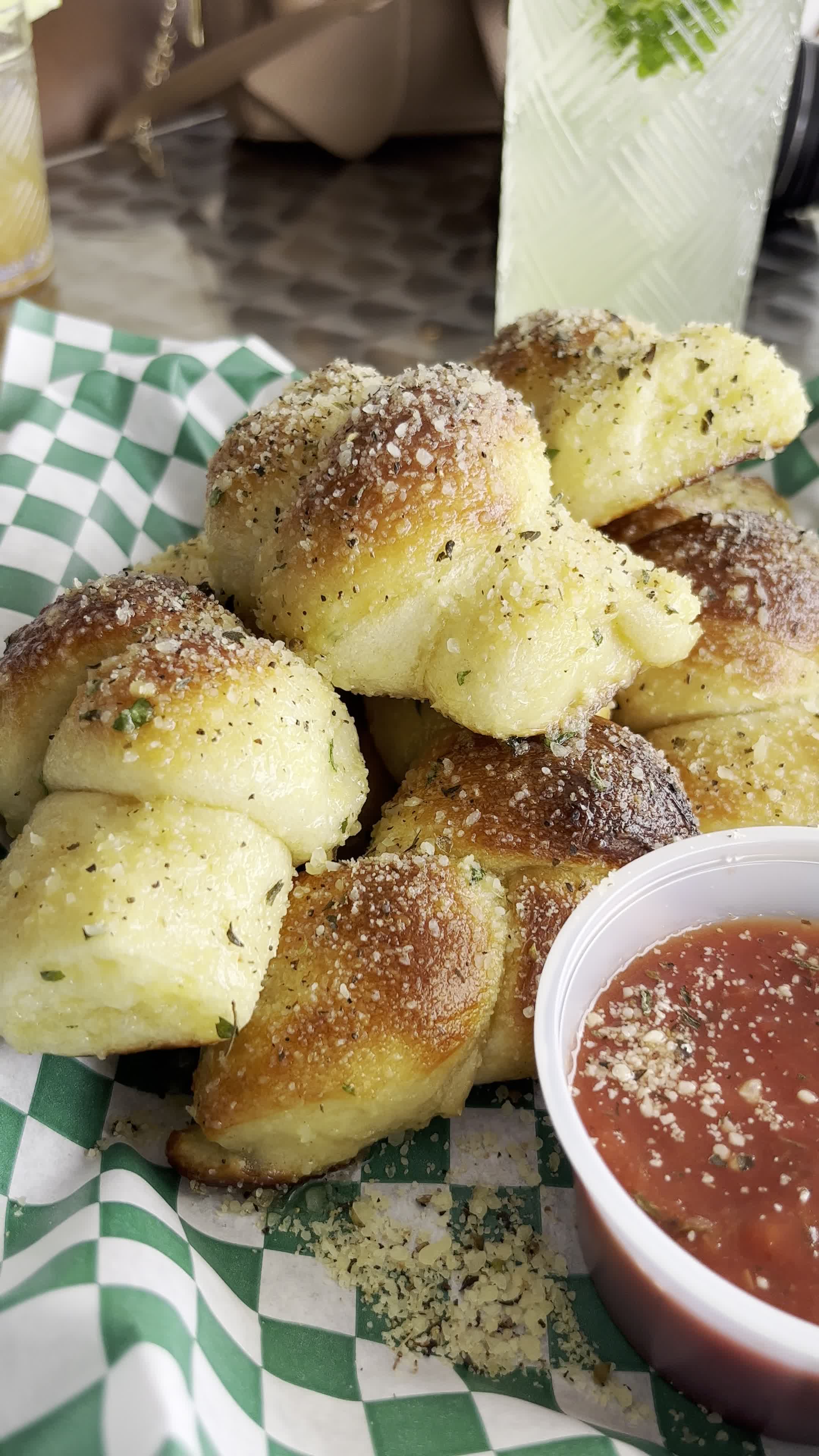 Madison Avenue Pizza