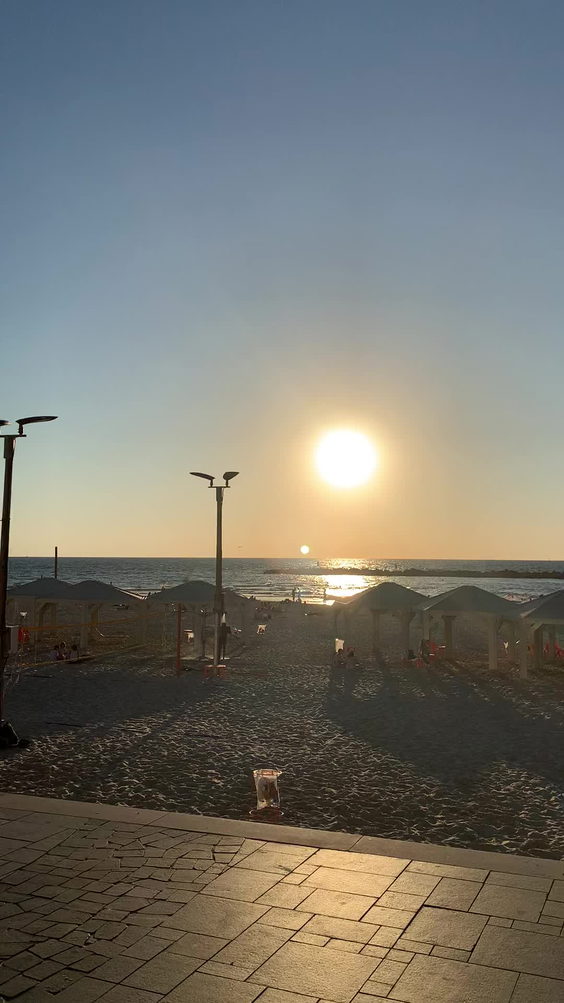 Frishman Beach (חוף פרישמן)