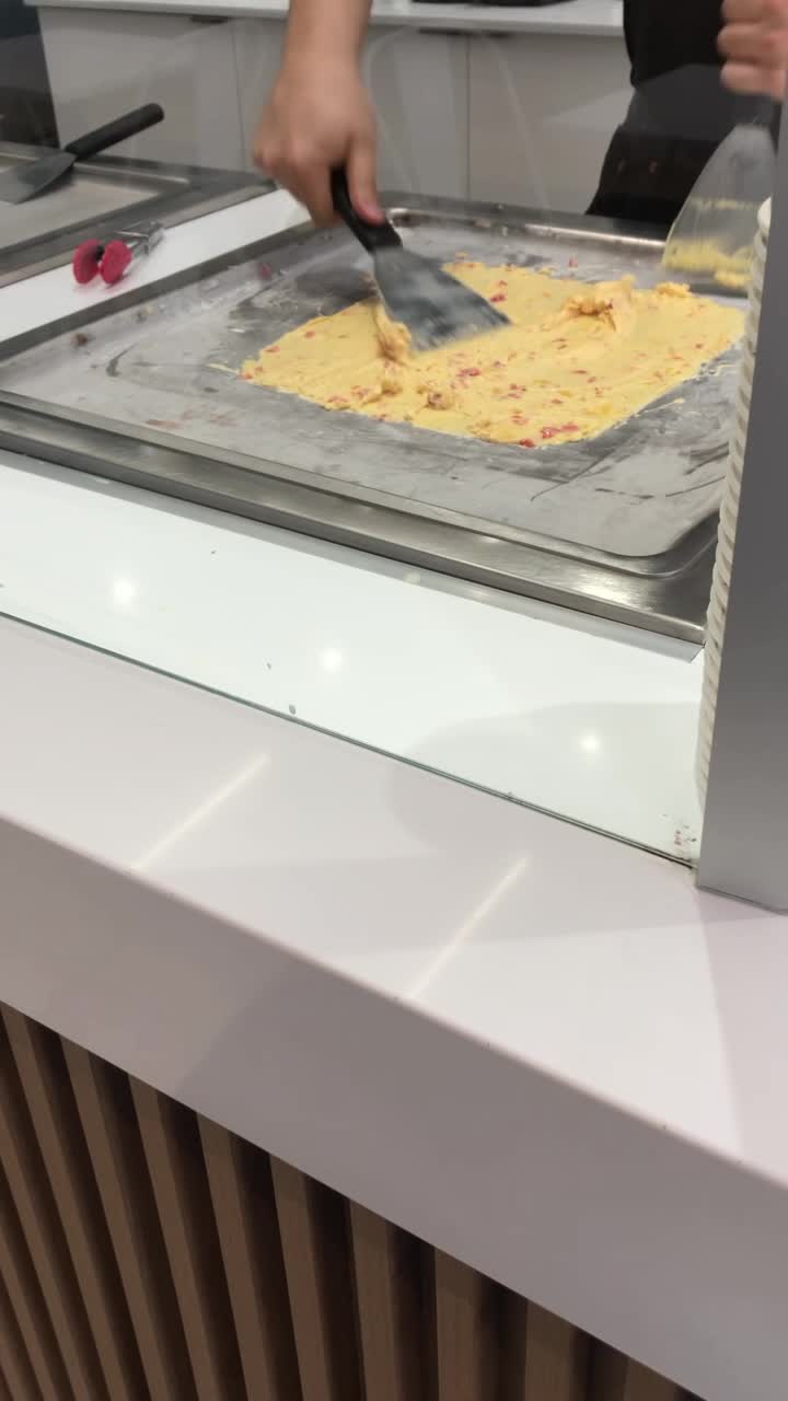 Scoop n Roll Creamery