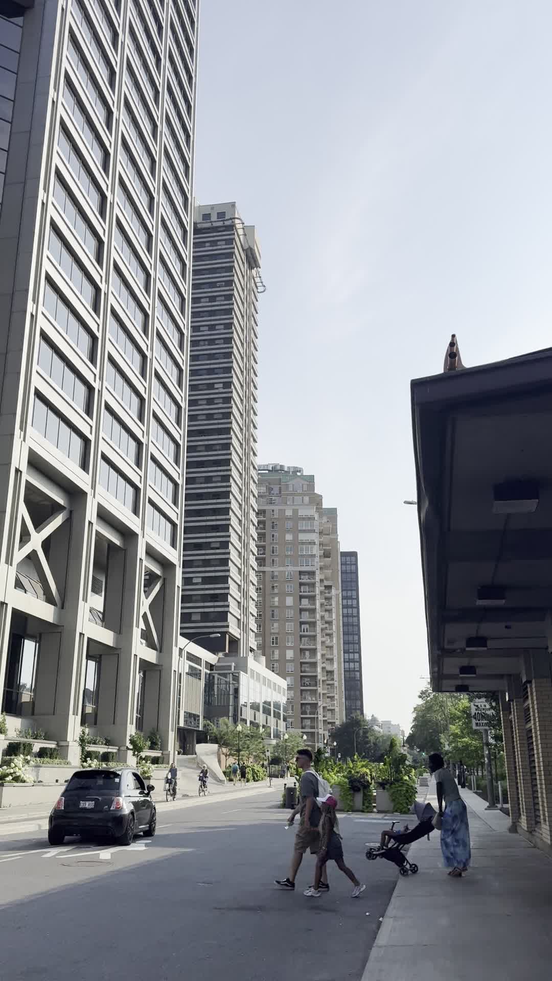 Video review of Tommy Café