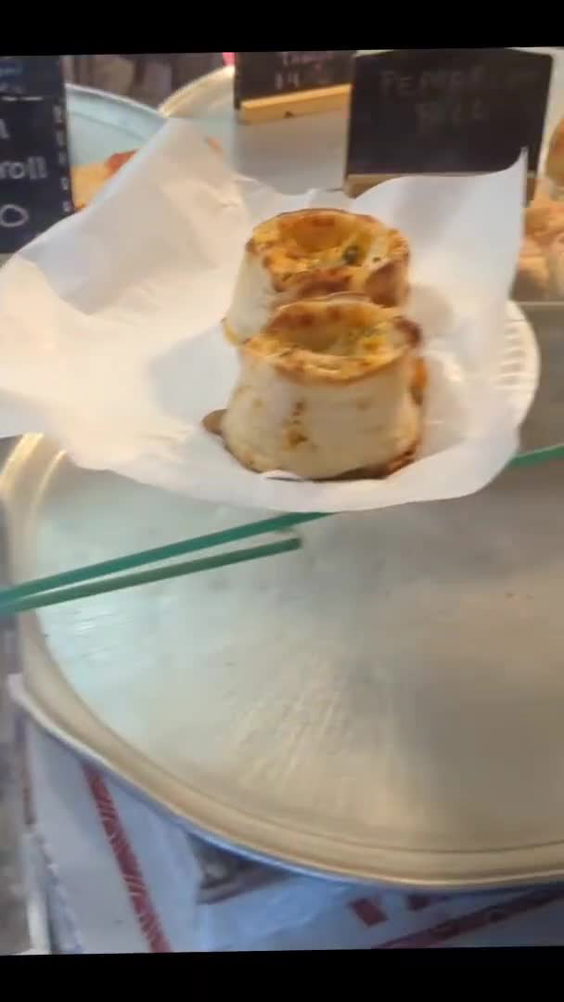 Tony's Pizza