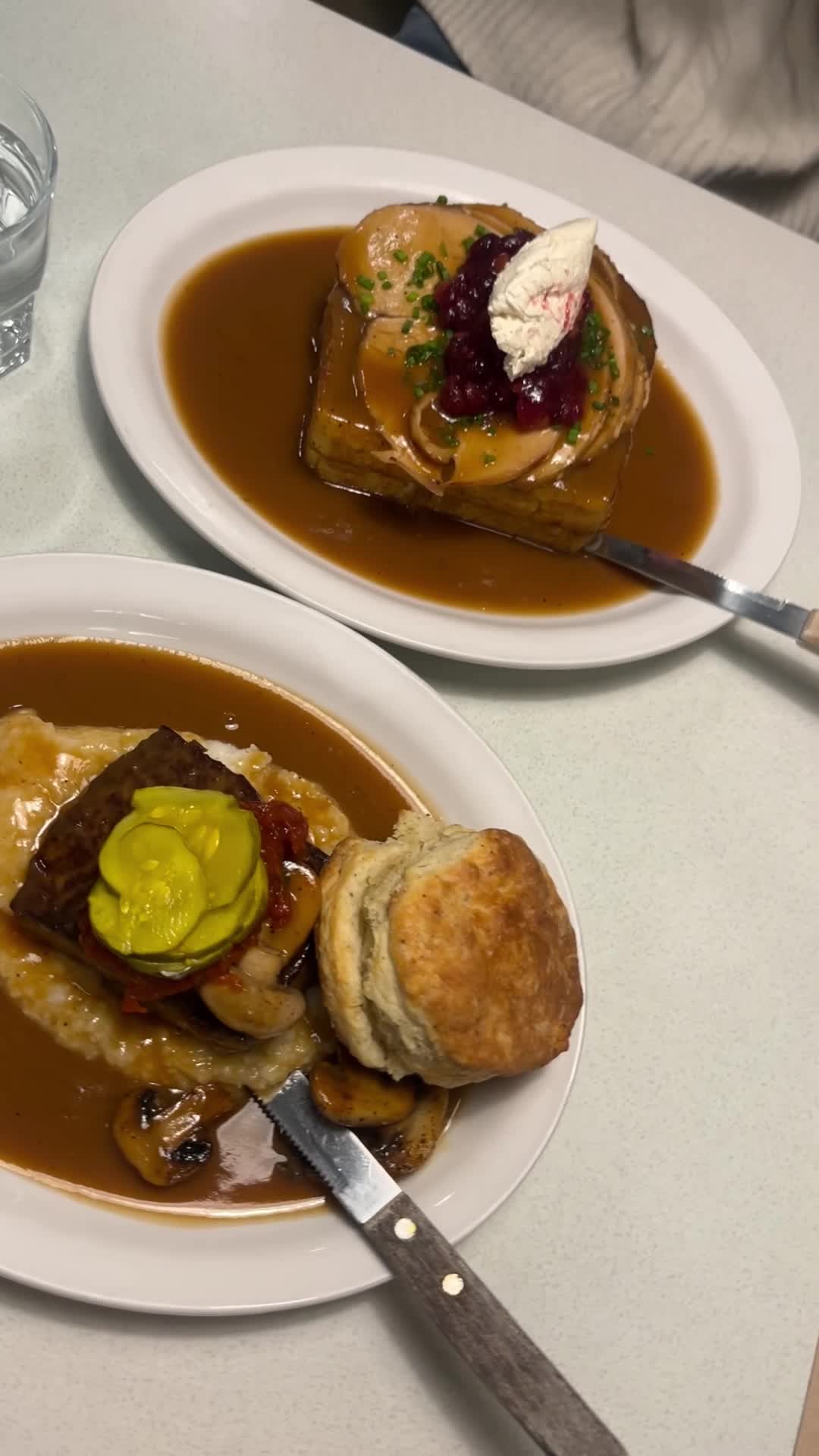 Video review of White Lily Diner