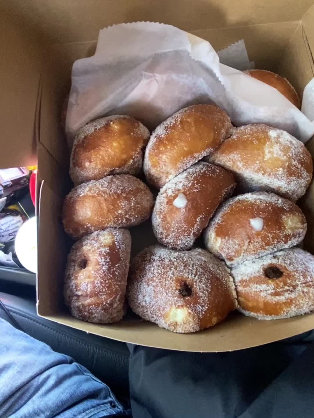 Video review of Leonard's Bakery