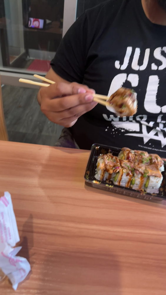 Nori Sushi & Grill