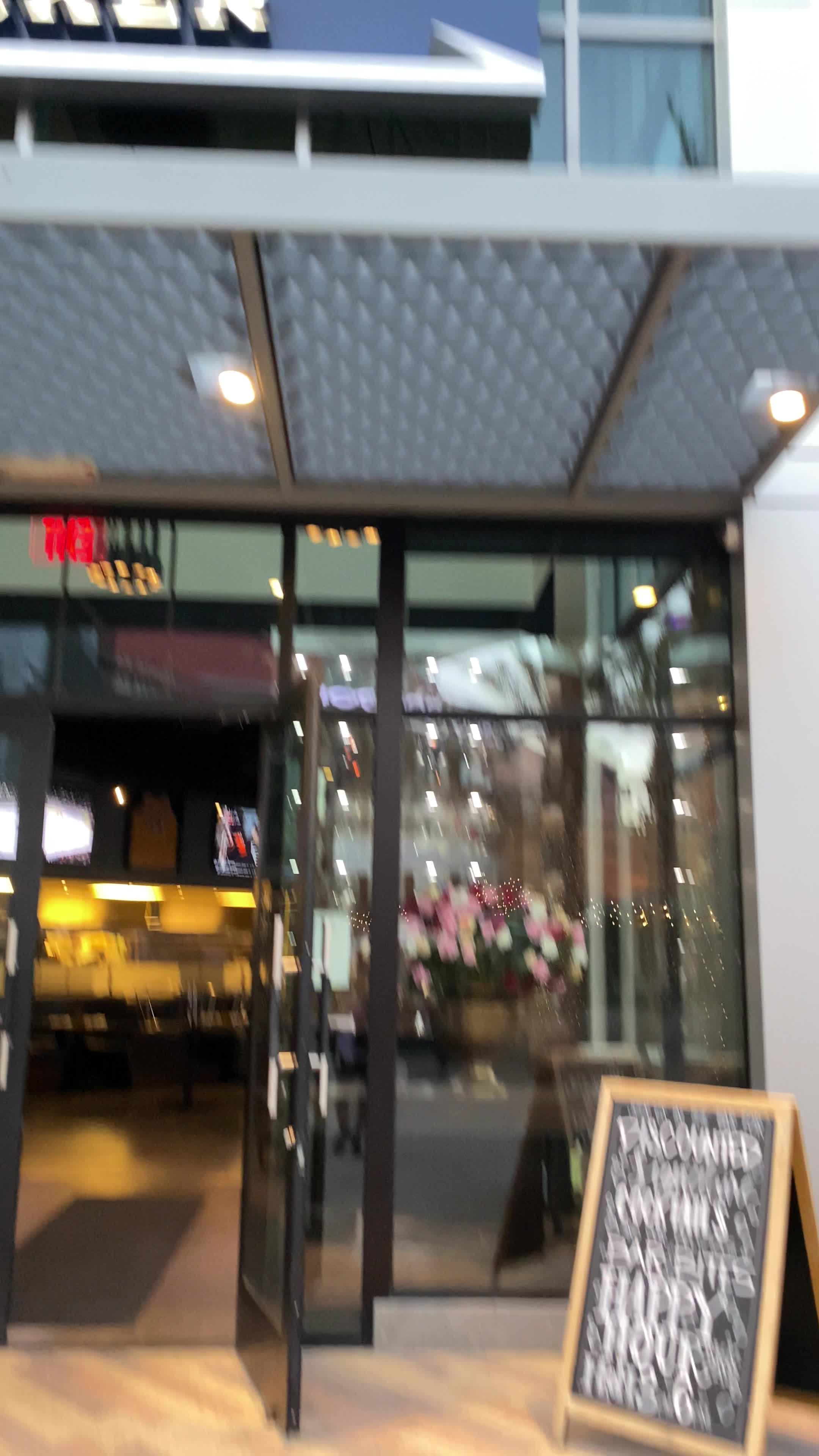 Wolfgang Puck Players Locker