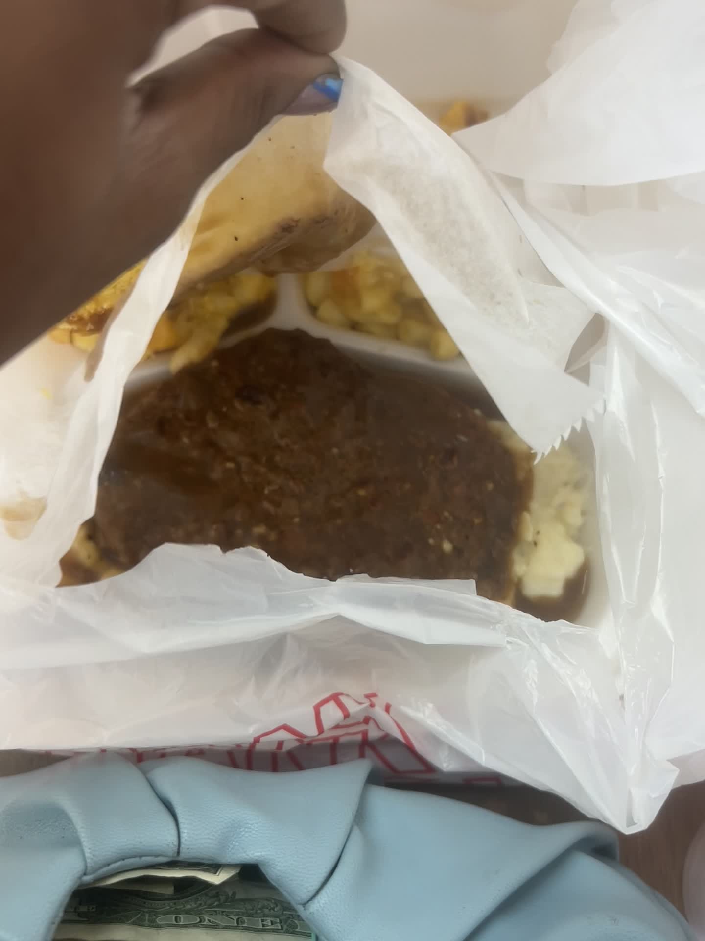 Video review of Walter's Express Soul Food