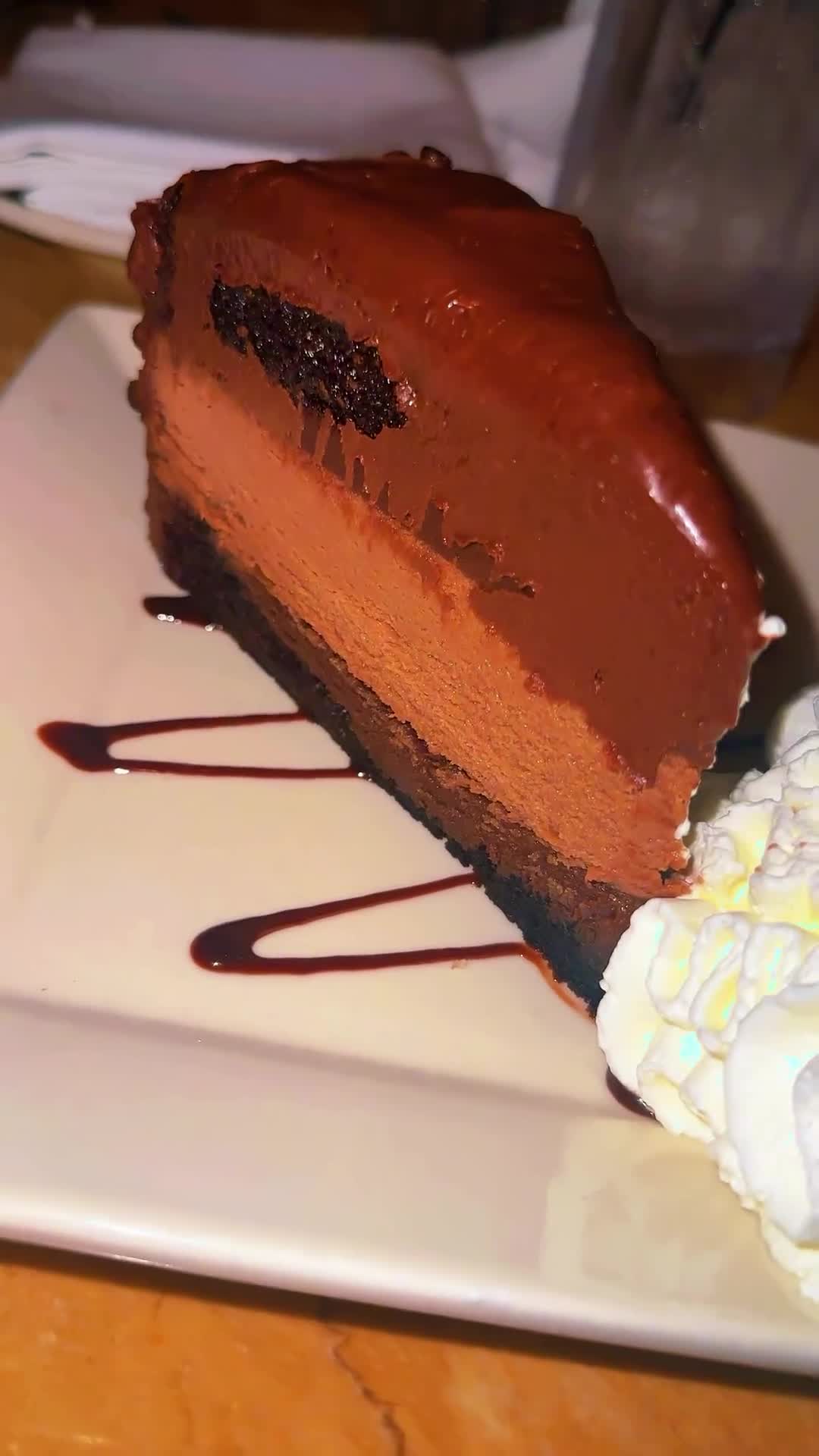 Video review of The Cheesecake Factory