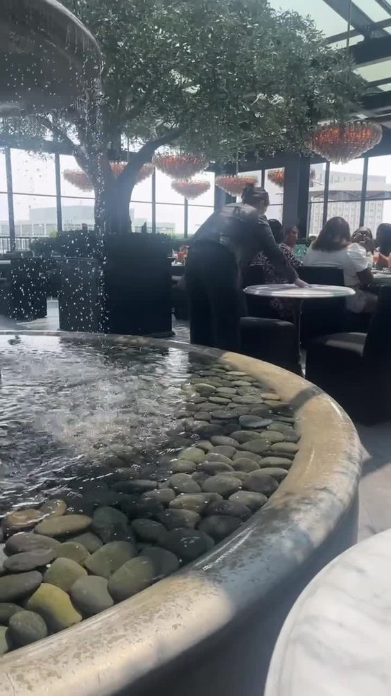 RH Rooftop Restaurant at RH Oak Brook