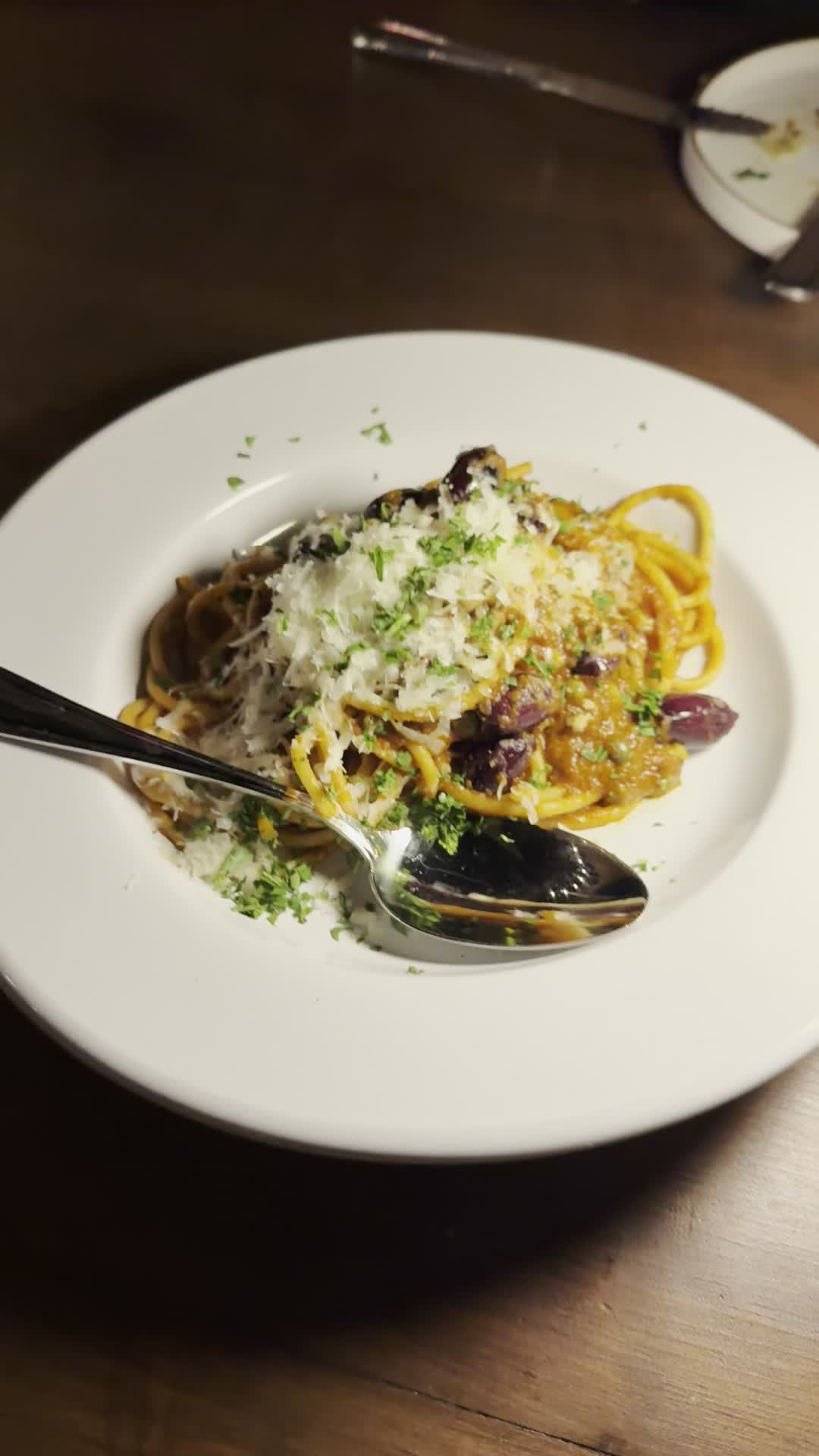 Video review of Kitchen in the Desert