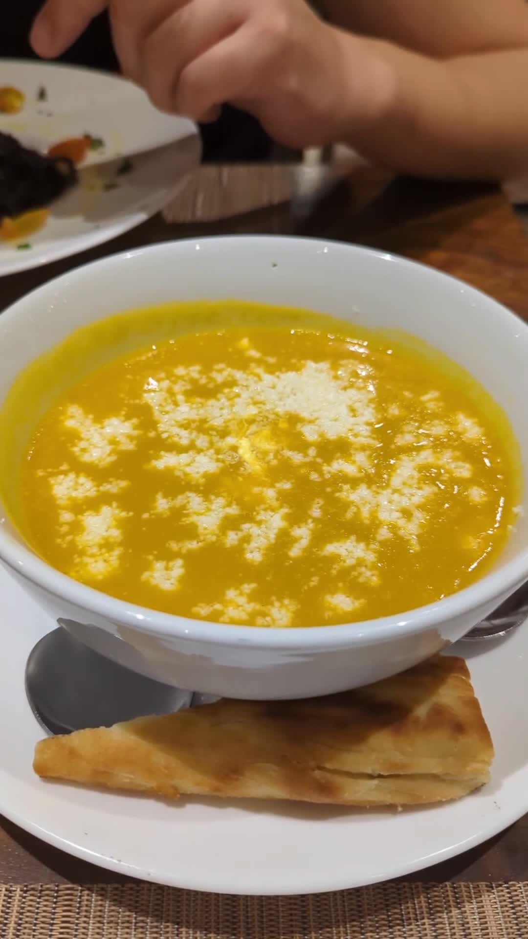 Video review of Aria Cucina Italiana