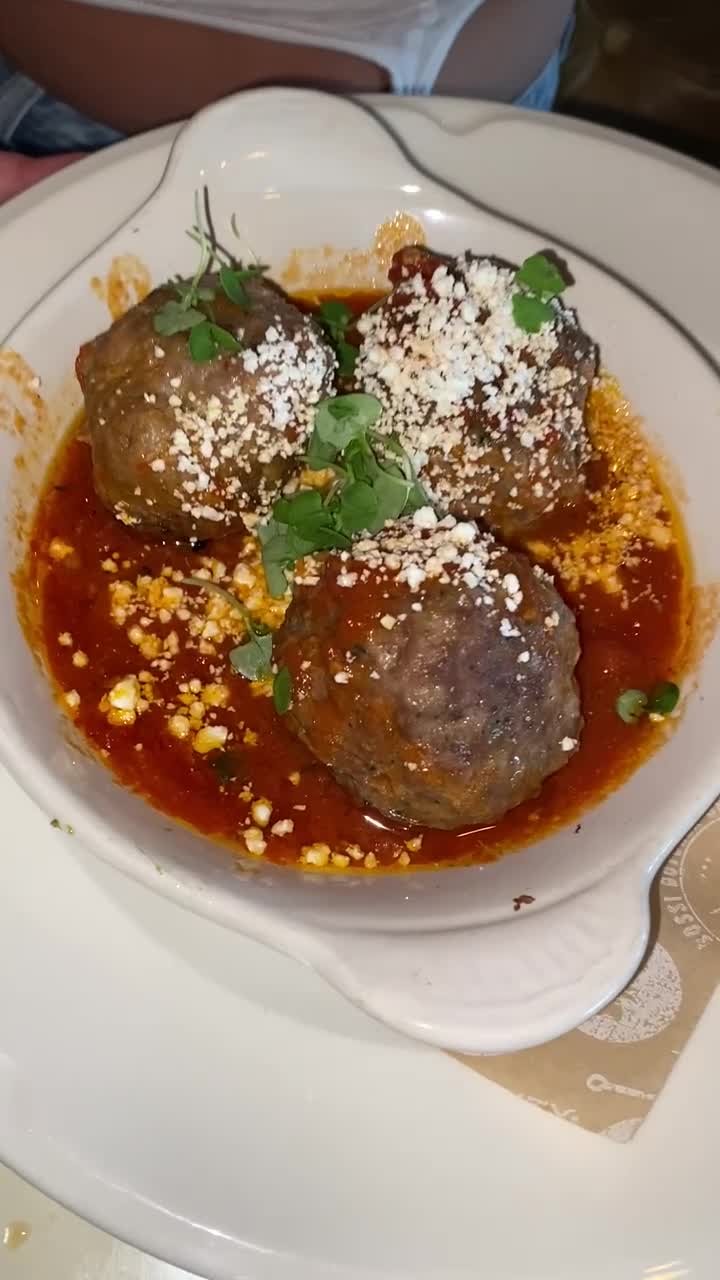 Louie Bossi's Ristorante Bar Pizzeria