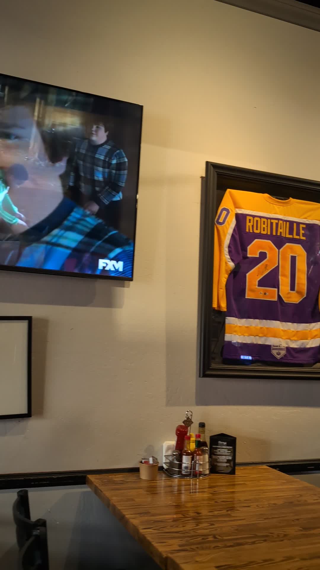 Harry's Sports Bar & Grill