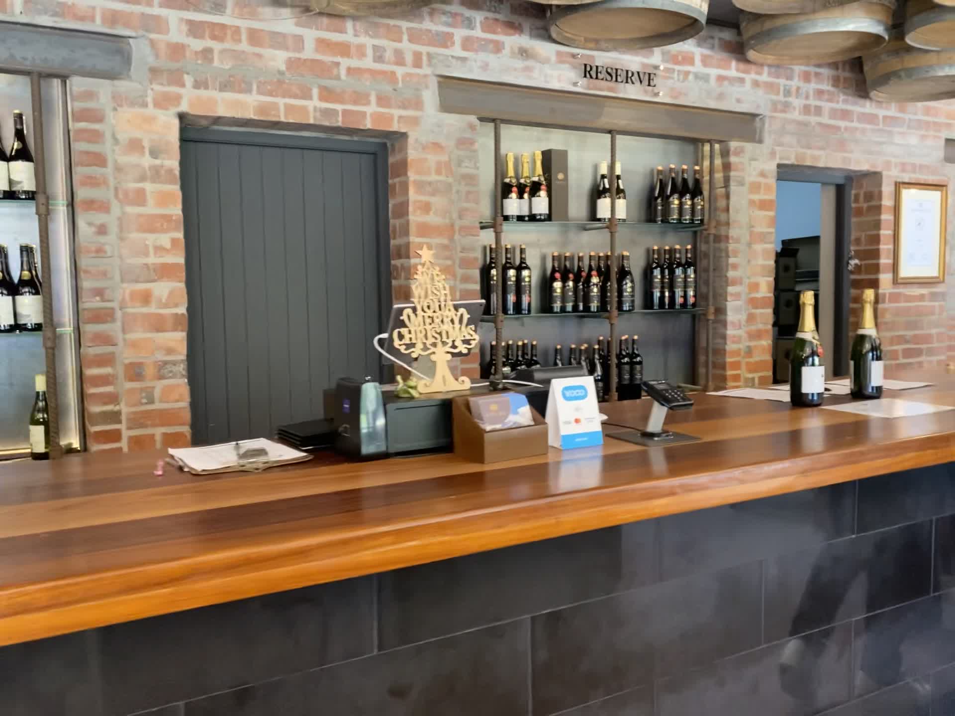 Anura Vineyards