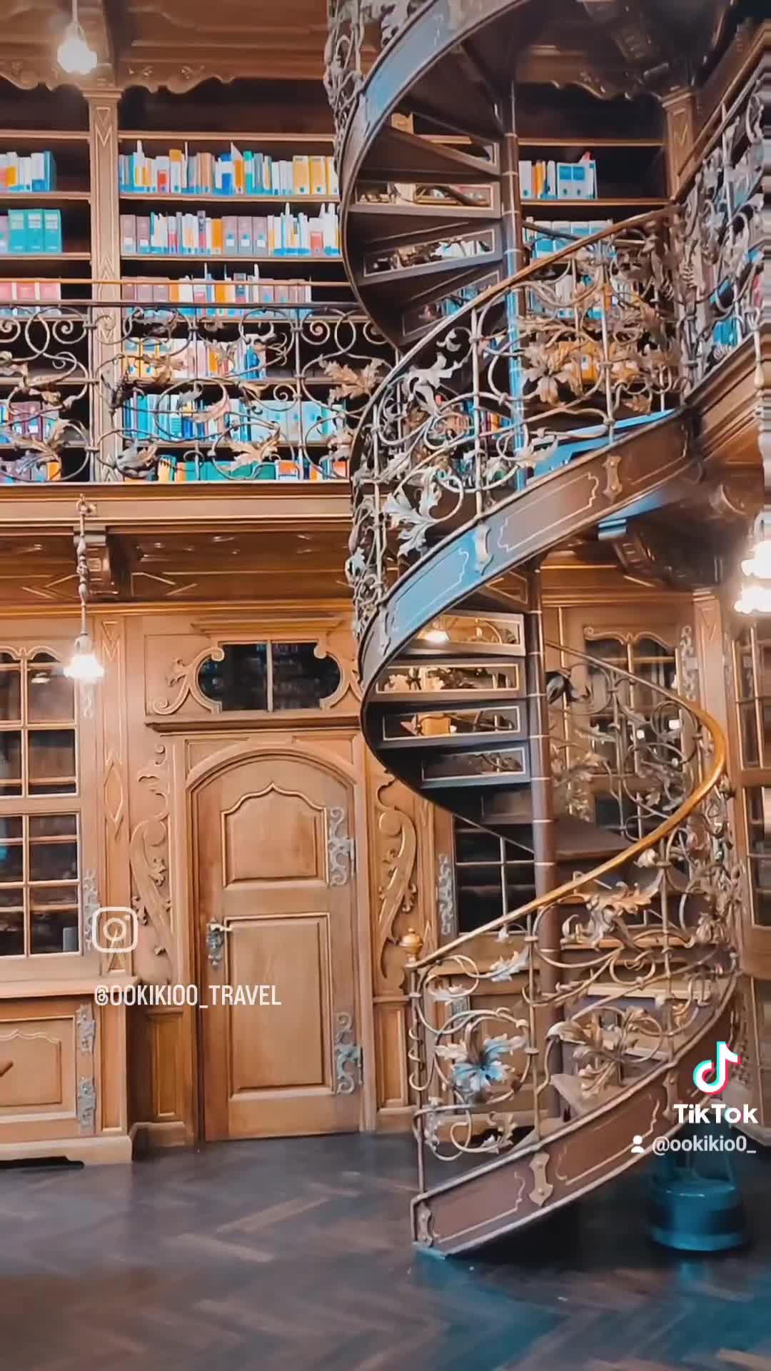 Münchner Stadtbibliothek - Juristische Bibliothek