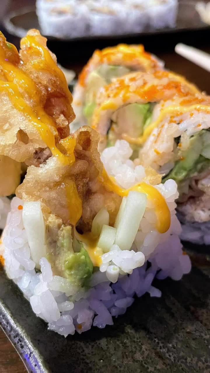 A'xin Mahzu Sushi & Grill