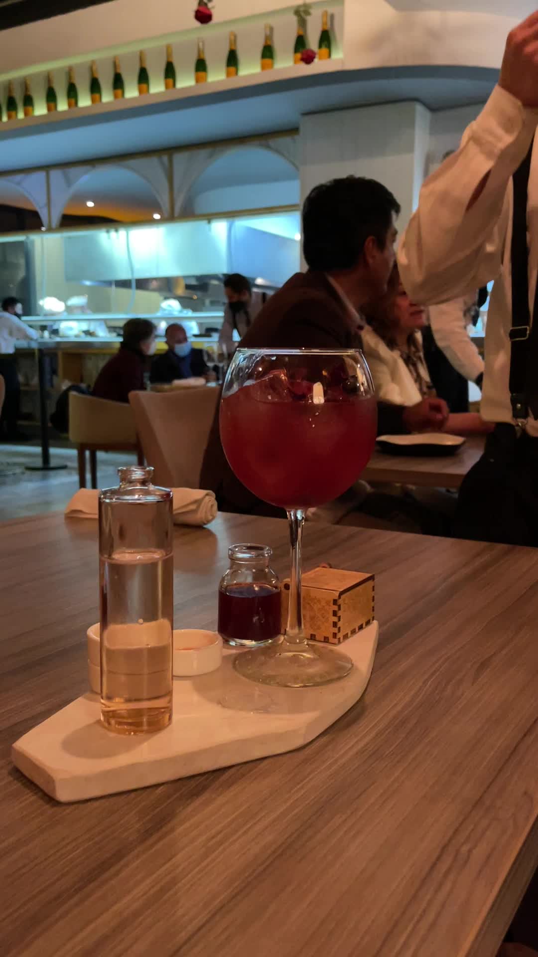 Video review of Seratta Gourmand Market
