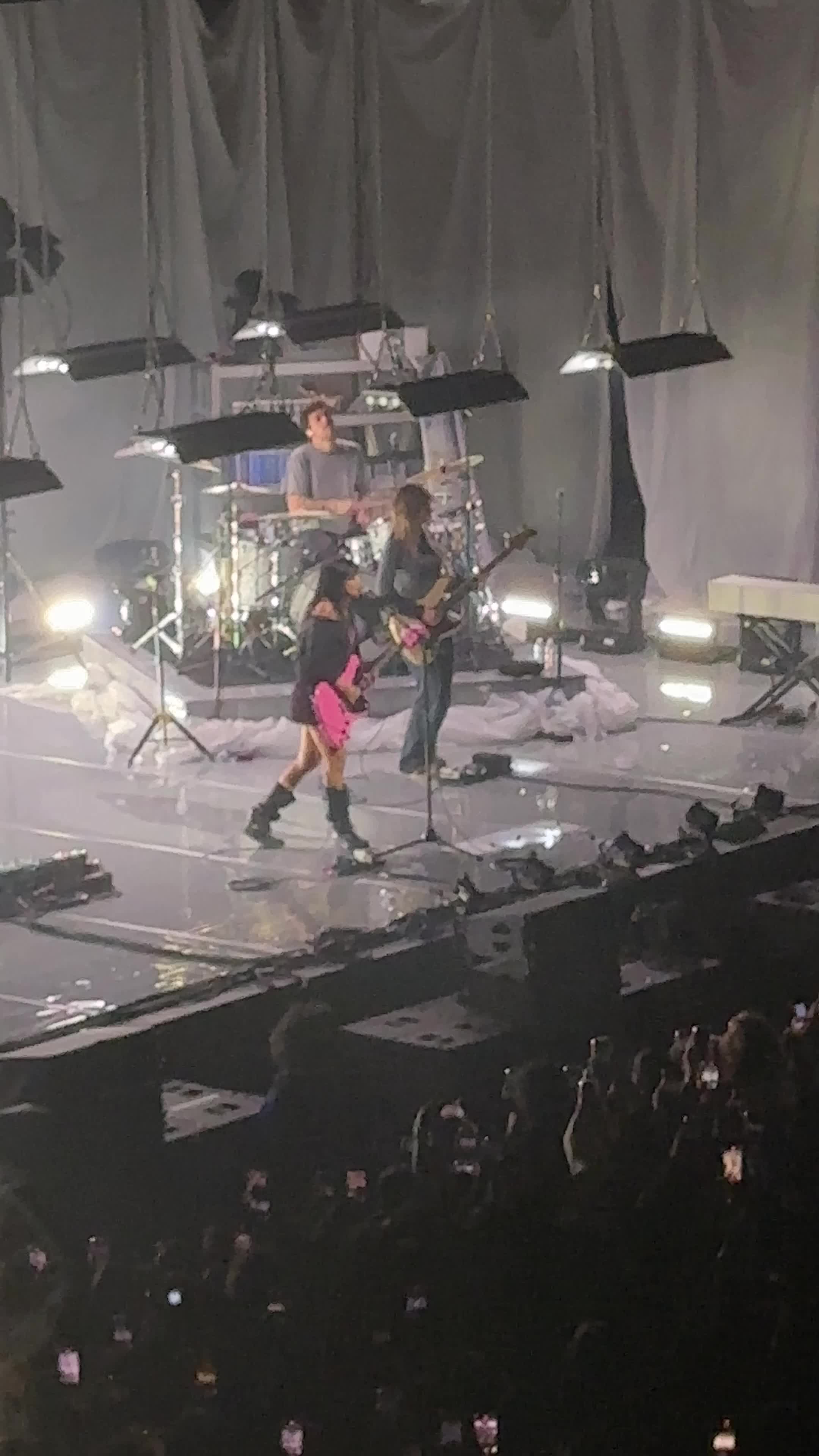 Video review of Bill Graham Civic Auditorium