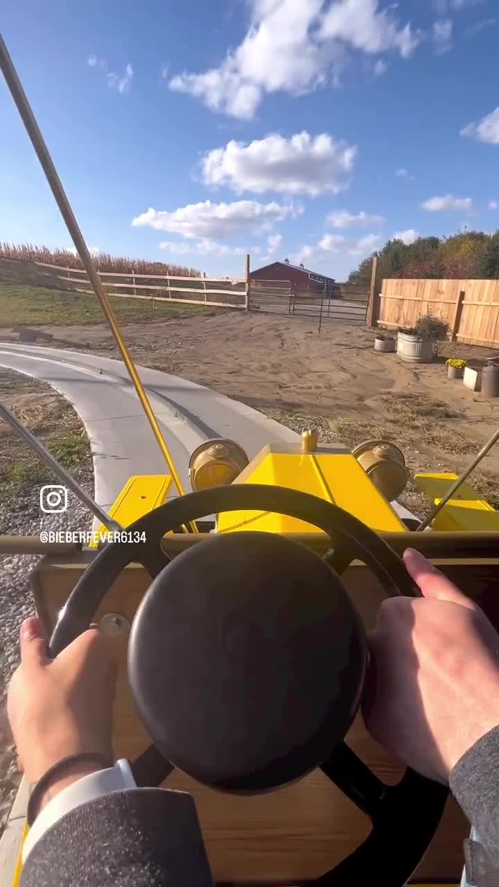 Video review of Vala's Pumpkin Patch & Apple Orchard