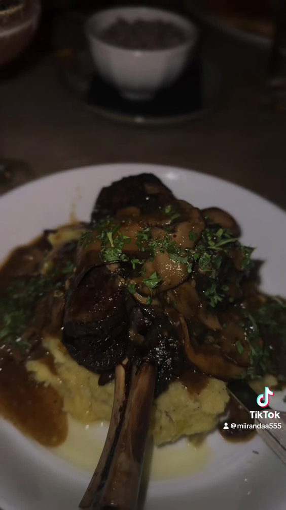Fellow Osteria & Pizzeria