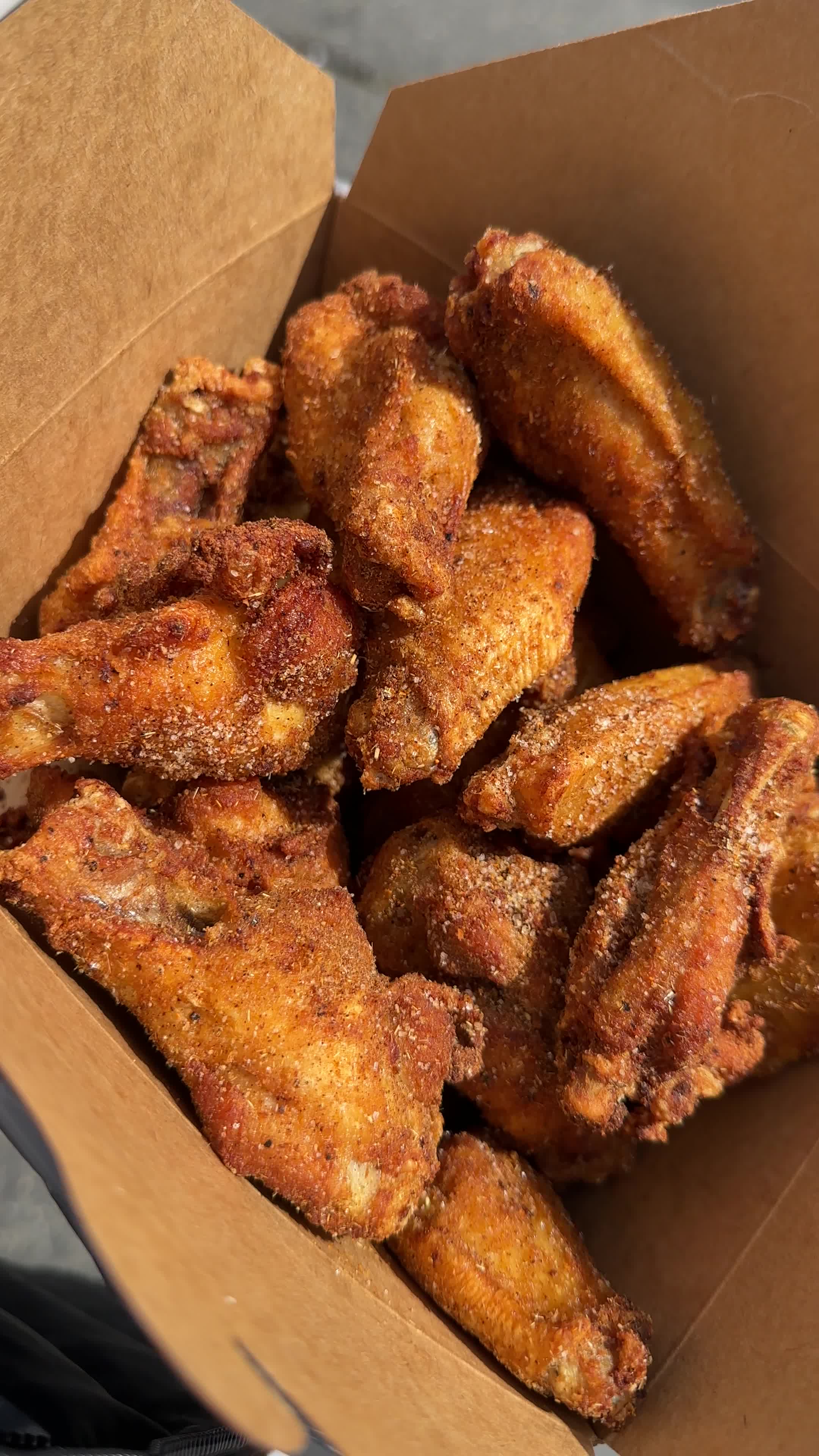 Shlap Muan Chicken Wings