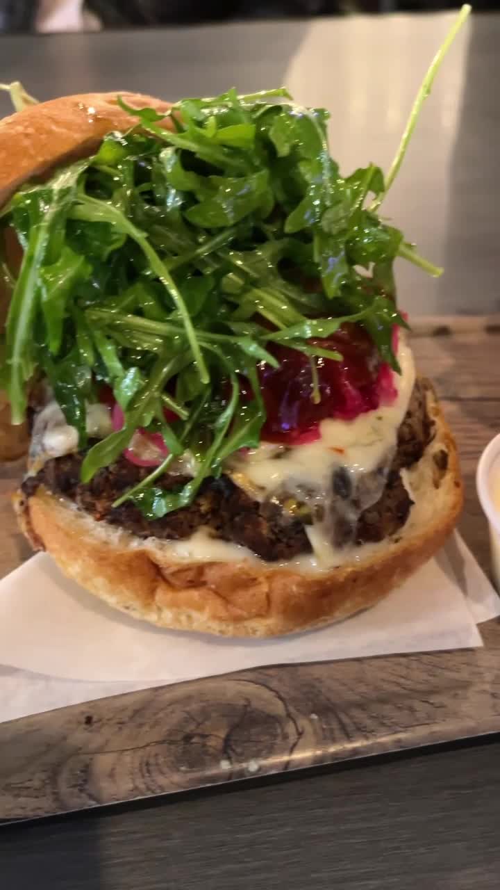 The Box & Burgers Eatery