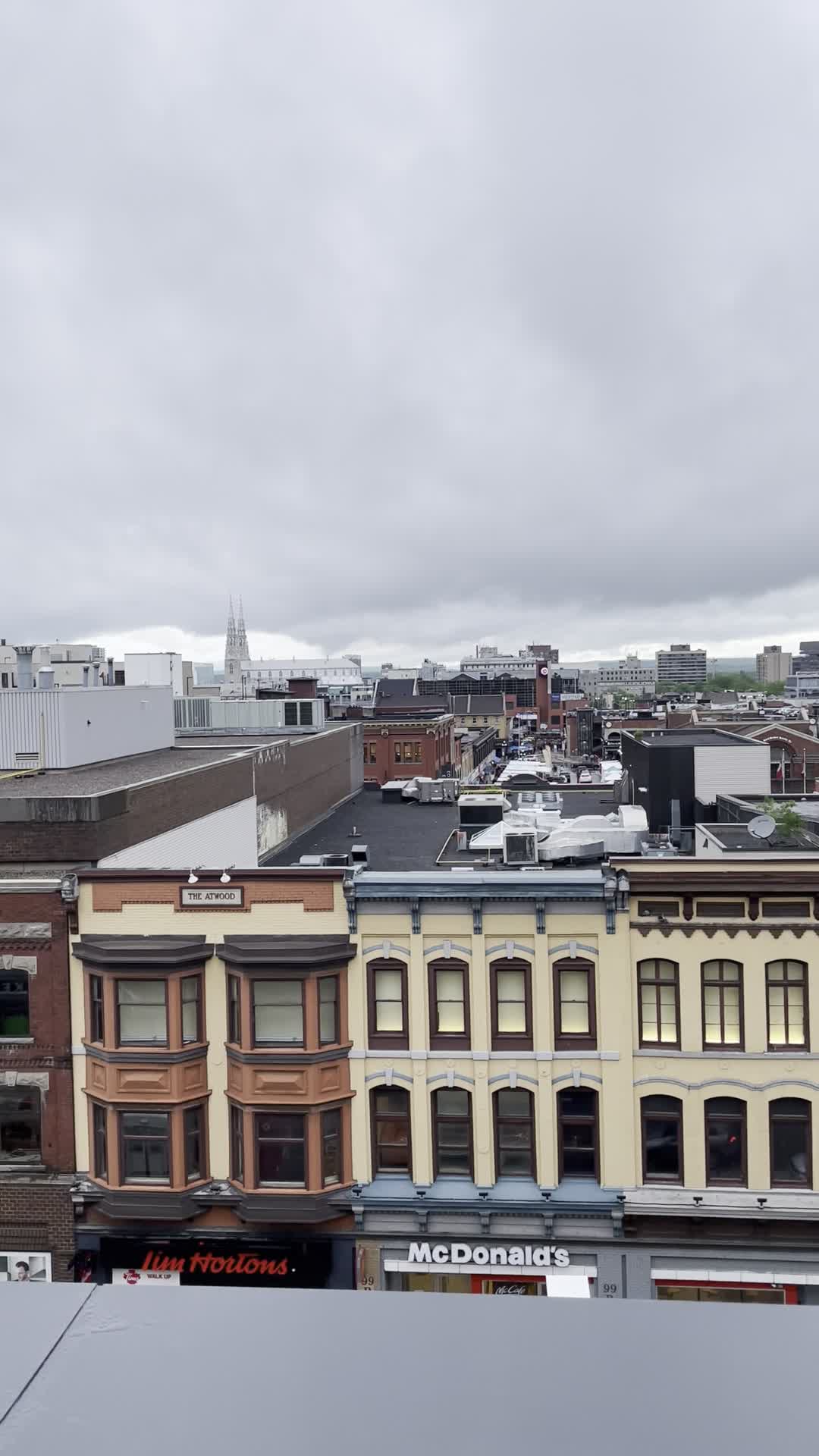 Video review of CF Rideau Centre