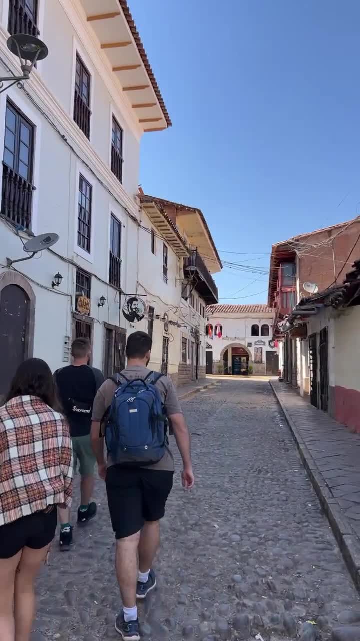 Video review of Plaza de San Francisco