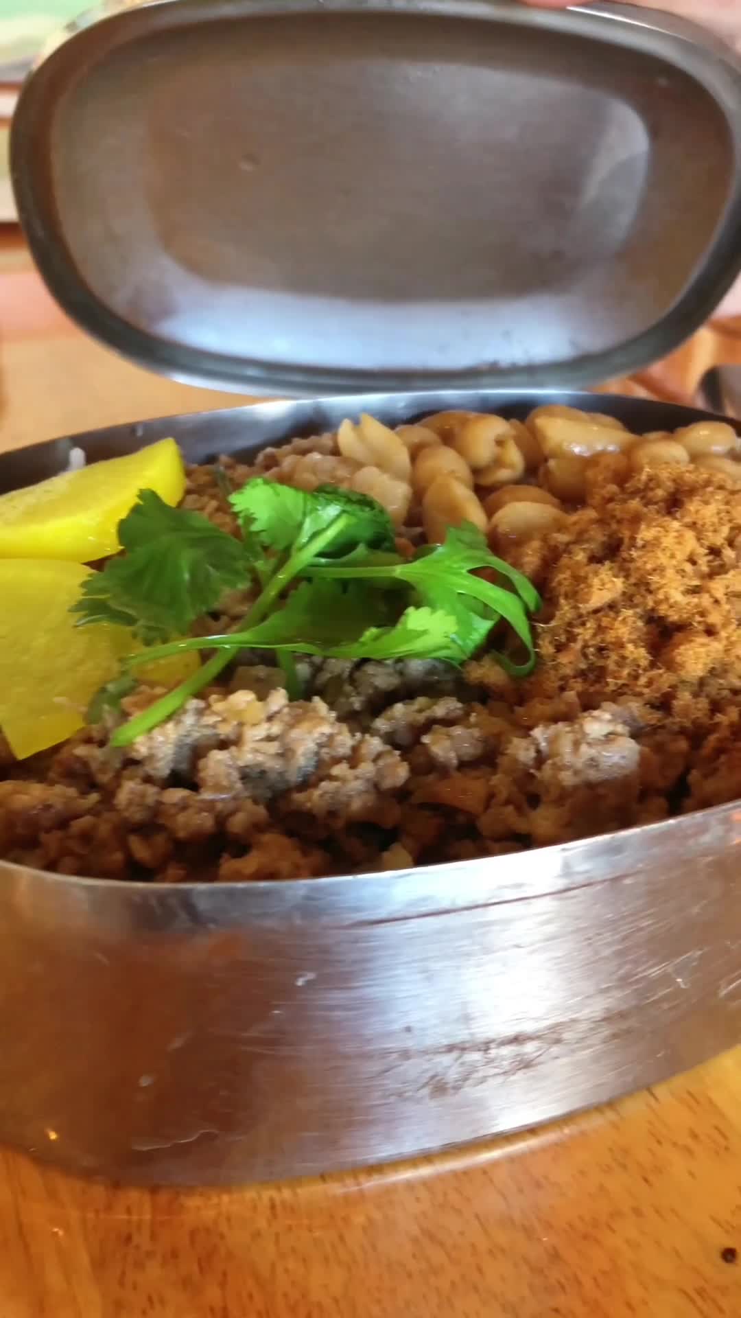 Video review of Class 302