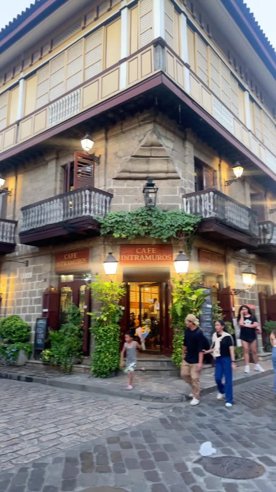 Cafe Intramuros