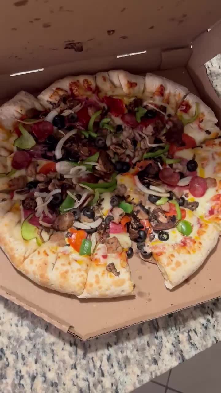 Round Table Pizza