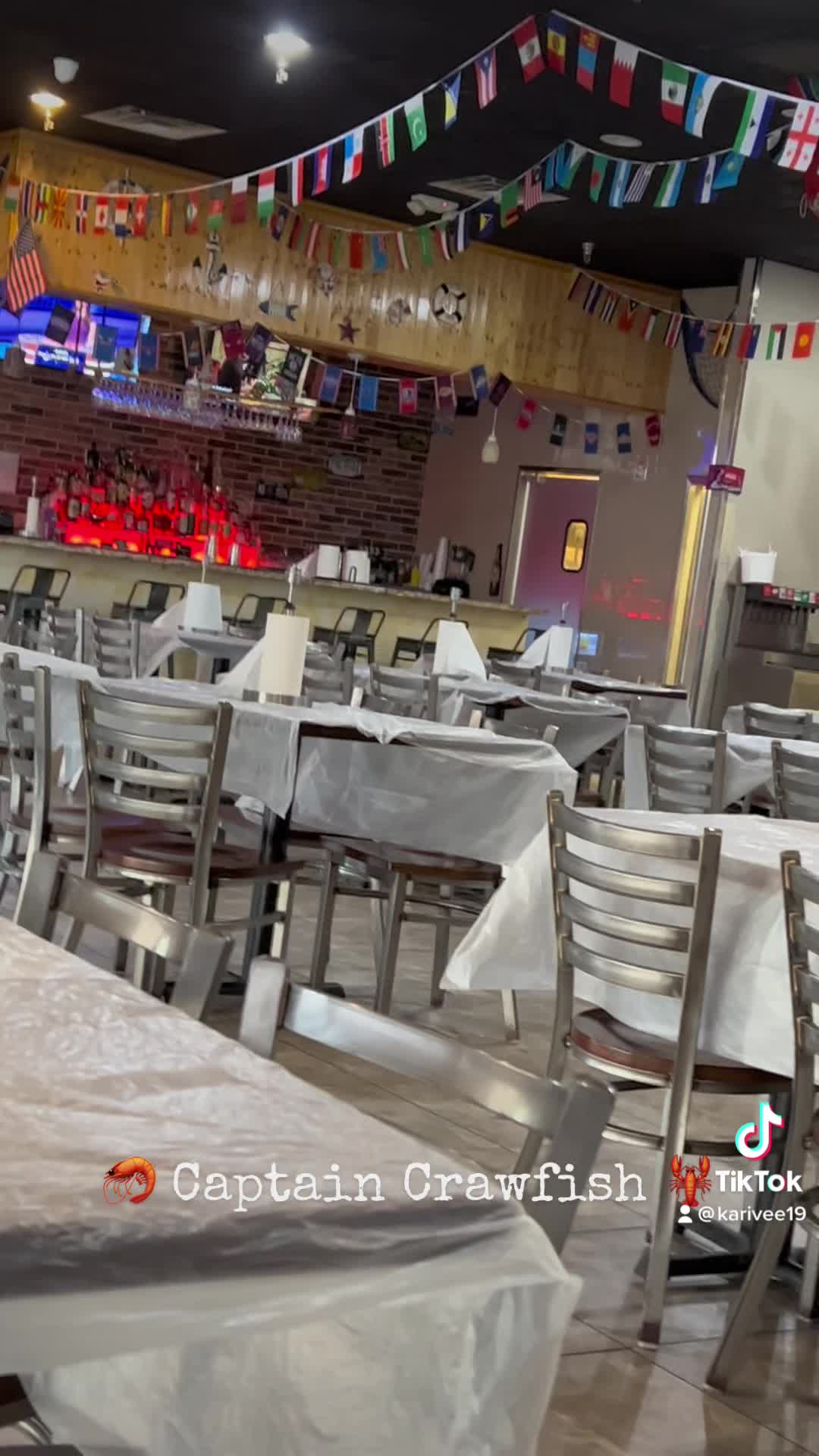 Captain Crawfish Seafood And Bar