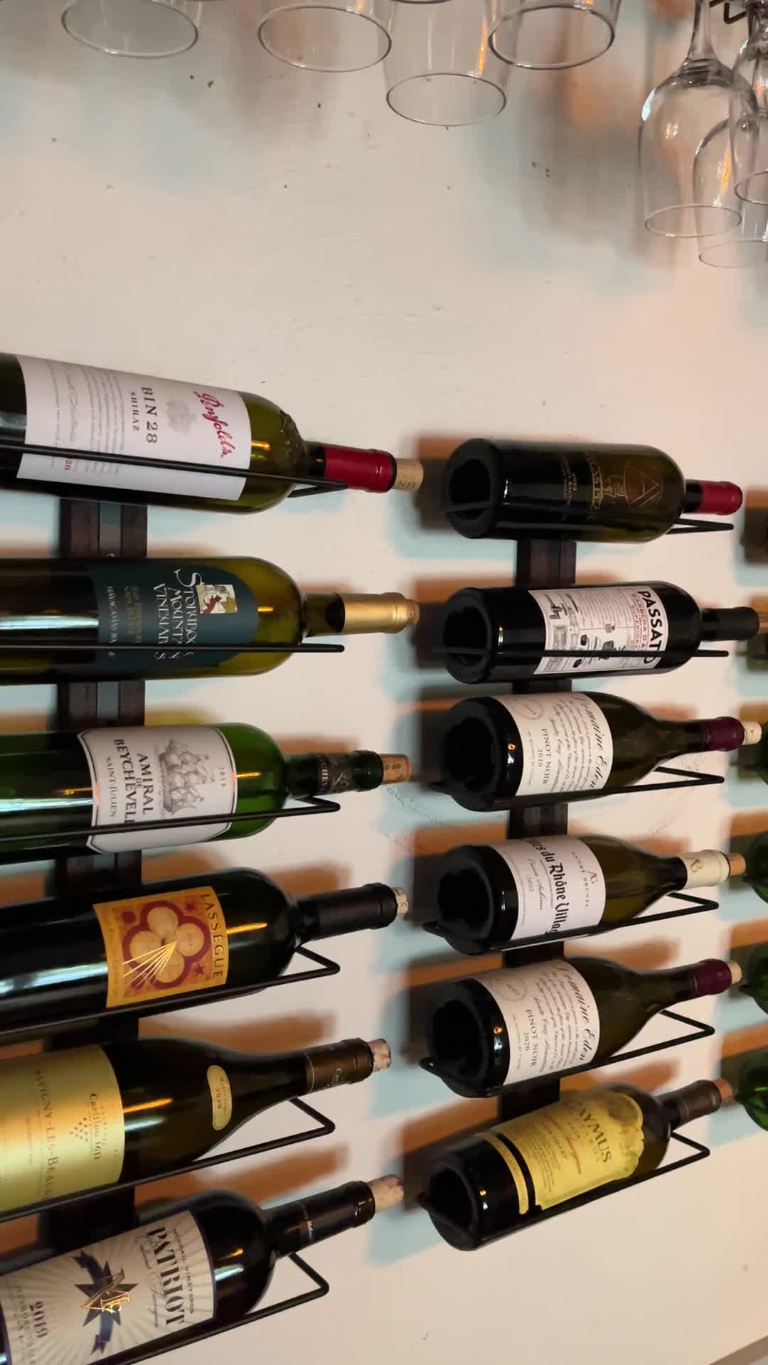 Vino Locale