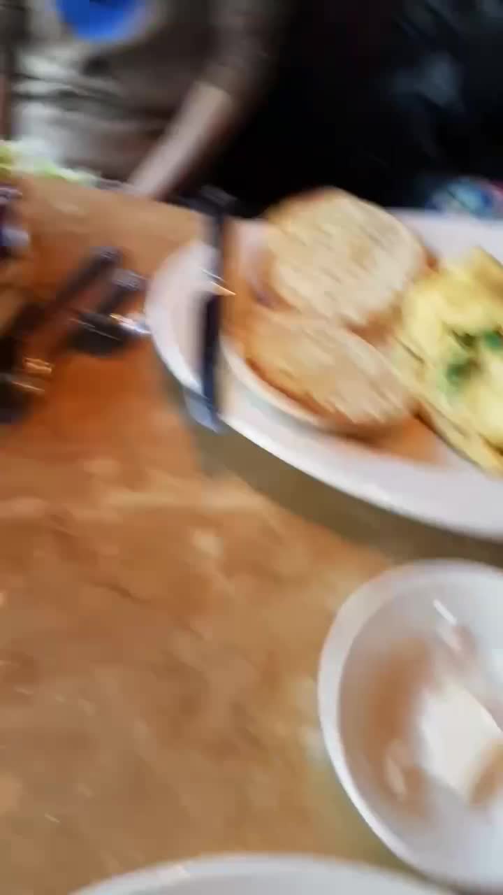 Video review of The Cheesecake Factory