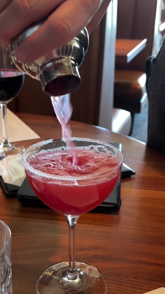 Burtons Grill & Bar