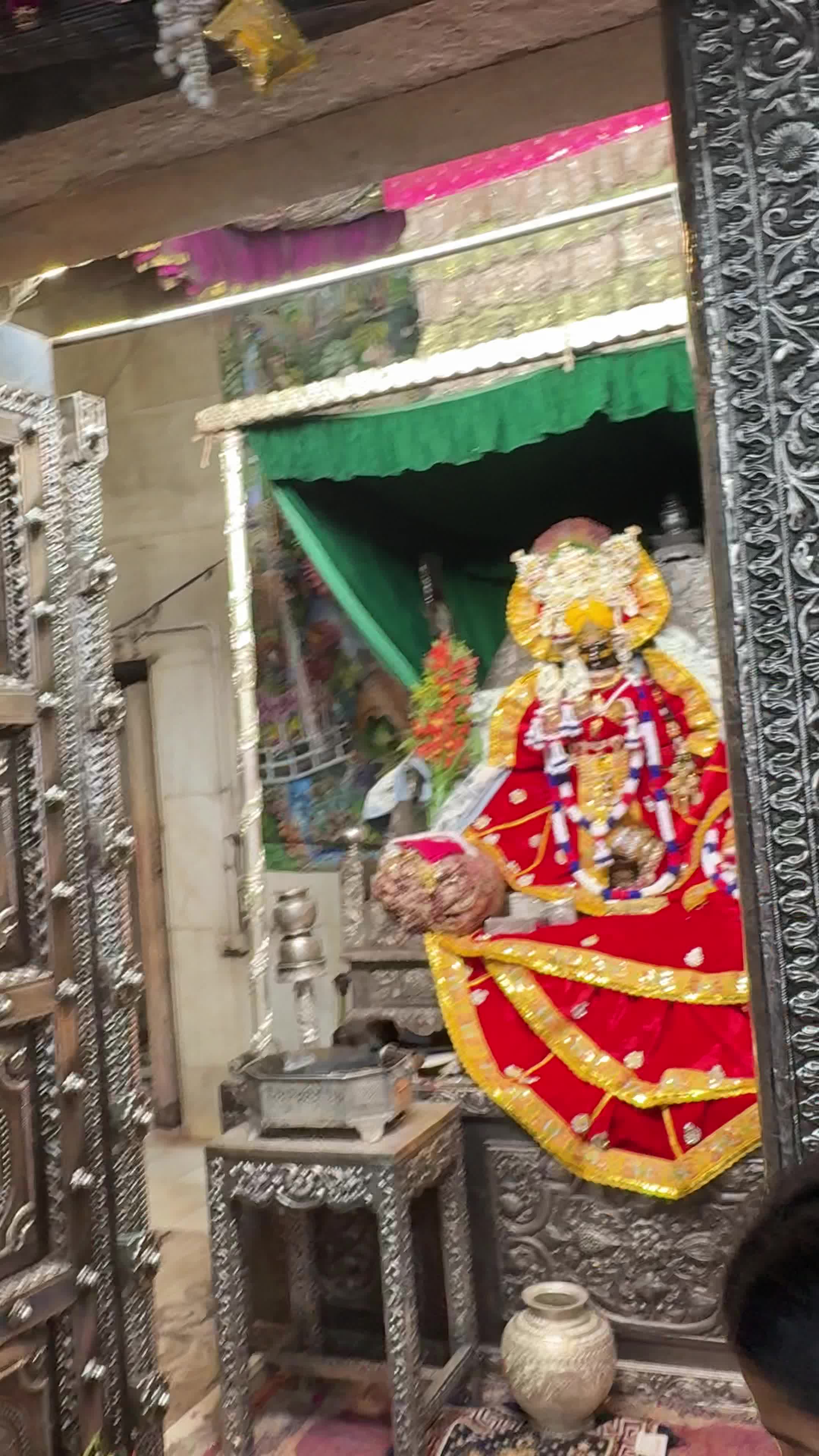 Radha Rani Peda and Namkeen Bhandar