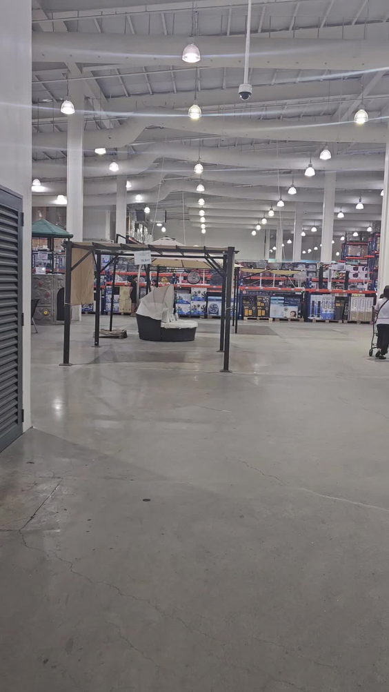 S & R Membership Shopping