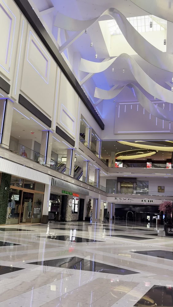 Viva by Ray Garcia - Resorts World Las Vegas